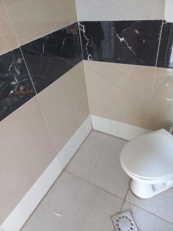 הוסטל Mitrovici  Traveler'S Rest - Near Podgorica Airport מראה חיצוני תמונה