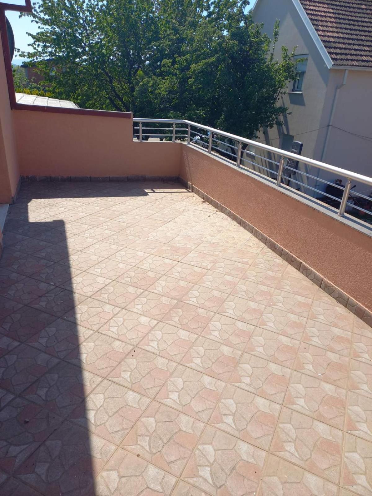 הוסטל Mitrovici  Traveler'S Rest - Near Podgorica Airport מראה חיצוני תמונה